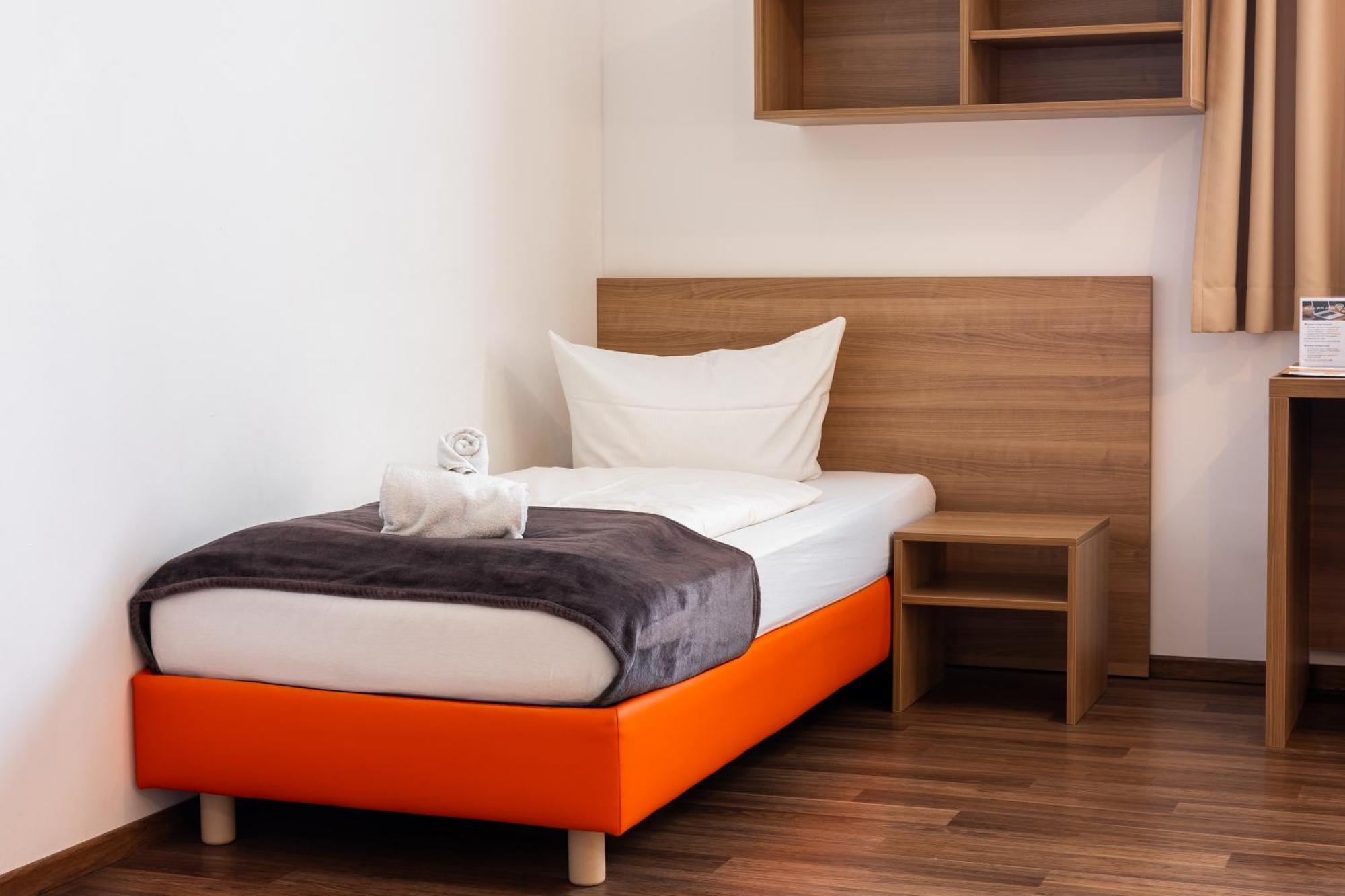 Orange Hotel Und Apartments Neu-Ulm Kültér fotó