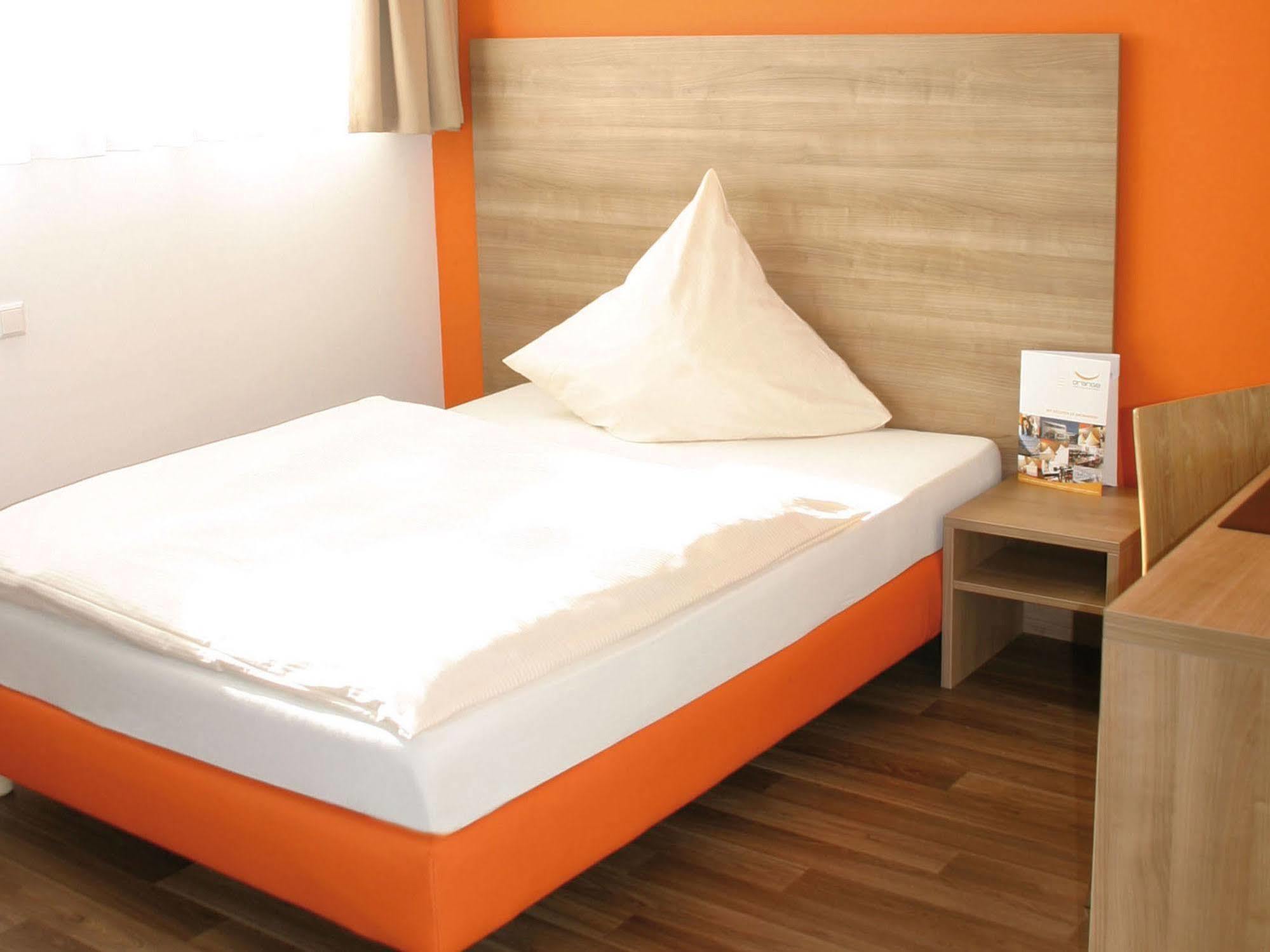 Orange Hotel Und Apartments Neu-Ulm Kültér fotó